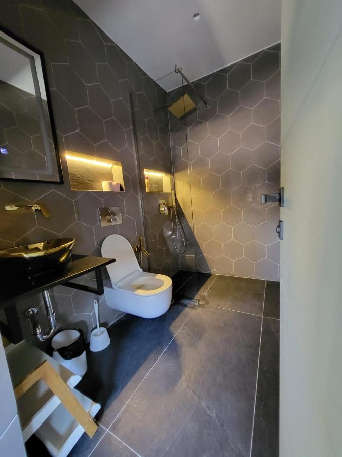 تيرانا La Mirage Apartment 04 المظهر الخارجي الصورة